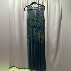 Tahari Elegant Navy and Gold Dress | Size 12
